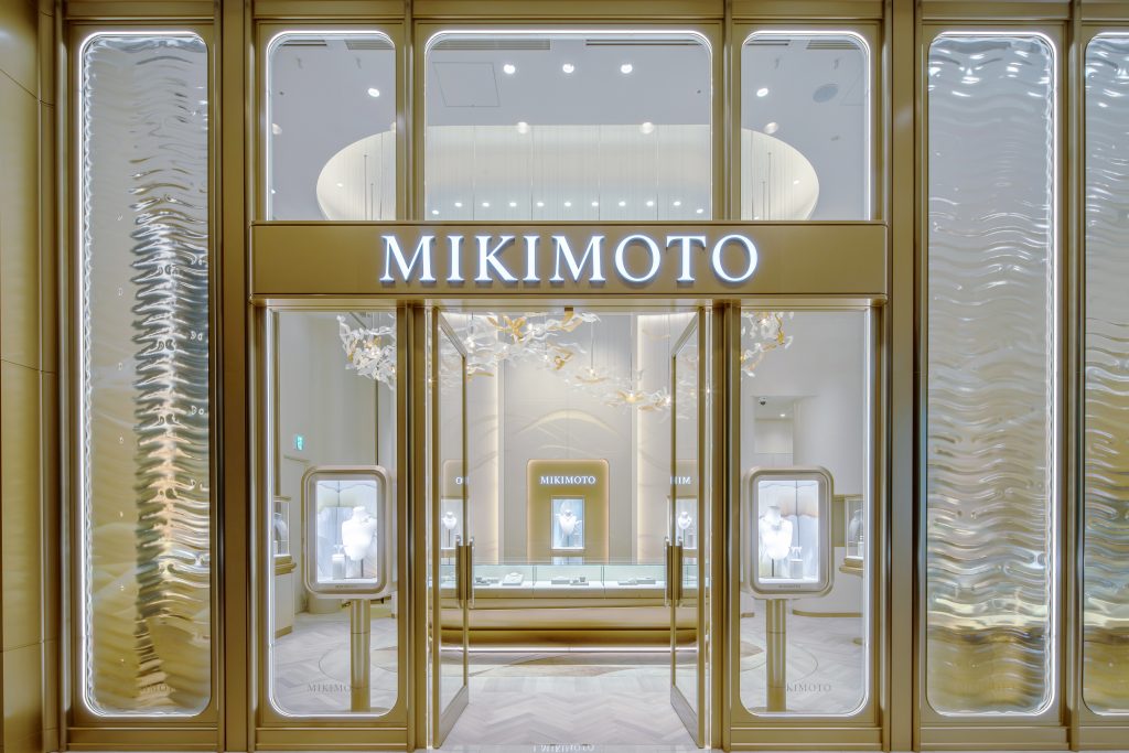画像に alt 属性が指定されていません。ファイル名: MIKIMOTONagoyaStore1-1024x683.jpg